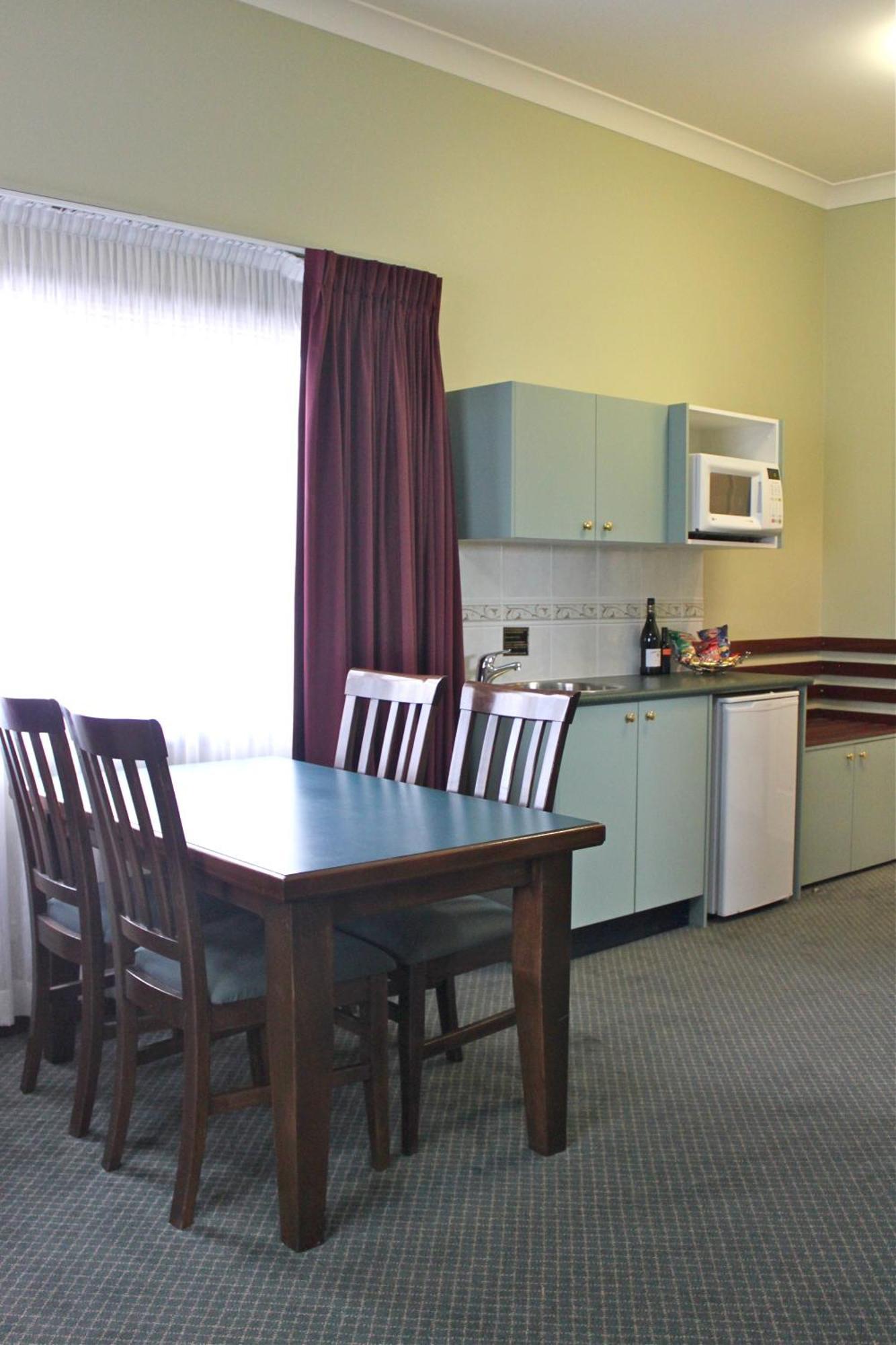 Willows Motel Гоулбёрн Экстерьер фото